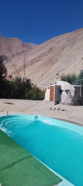 Hermoso Domo con piscina privada para 2 personas - Cochiguaz- Valle De Elqui